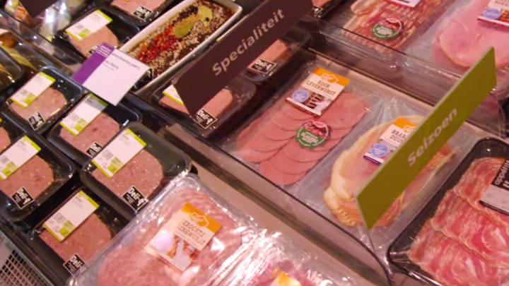 In diesem Video zeigen wir Ihnen die Erfahrungen der Supermarktkette Plus mit der Philips Lösung zur Fleischverfärbung