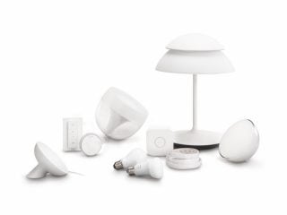 „Das smarte Lichtsystem von Philips Hue umfasst Leuchten, Lampen und Zubehörartikel für eine personalisierbare, appgesteuerte Beleuchtung.“