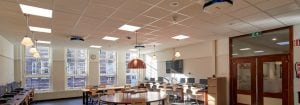 Virusinaktivierendes UV-C-Licht schützt Lehrkräfte und Schüler